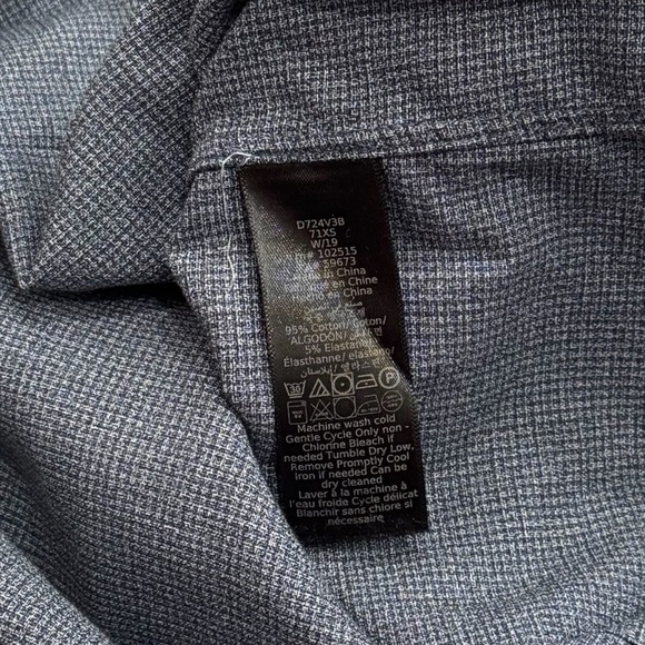 John Varvatos USA Slim Fit Blue Micro Dot Long Sleeve Button up Size M/L - Picture 11 of 14